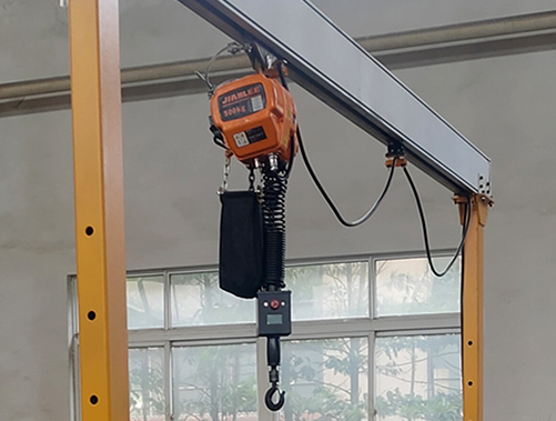 智能提升机是否能适应高负荷的起吊和卸载工作